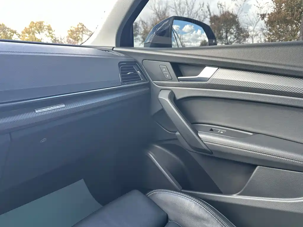 Audi Q5L — миниатюра 18
