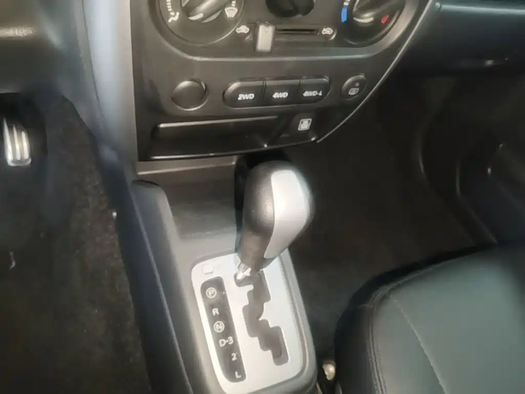 Suzuki Jimny — миниатюра 14