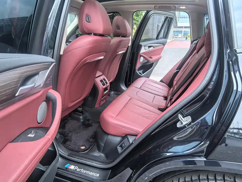 BMW X3 — миниатюра 12