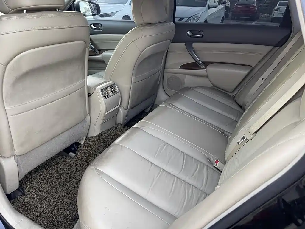 Nissan Teana — миниатюра 10