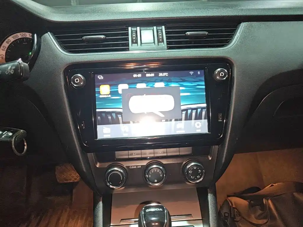 Skoda Octavia — миниатюра 13