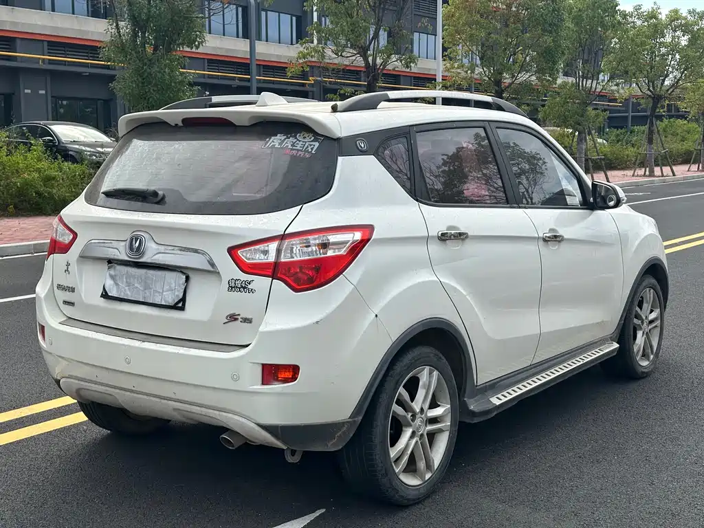 Changan CS35 — миниатюра 9