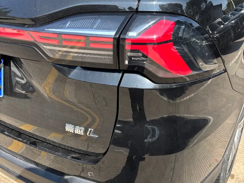 Geely Haoyue L — миниатюра 9