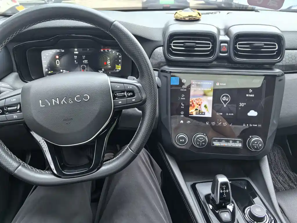 Lynk & Co 03 — миниатюра 6