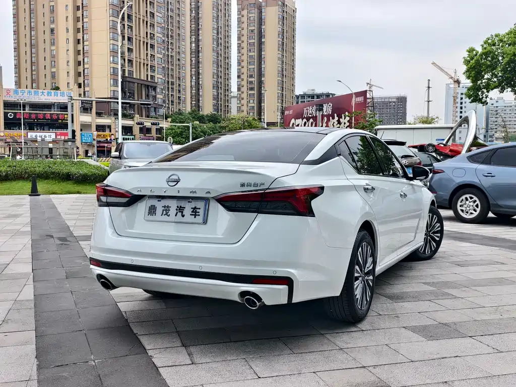 Nissan Teana — миниатюра 7