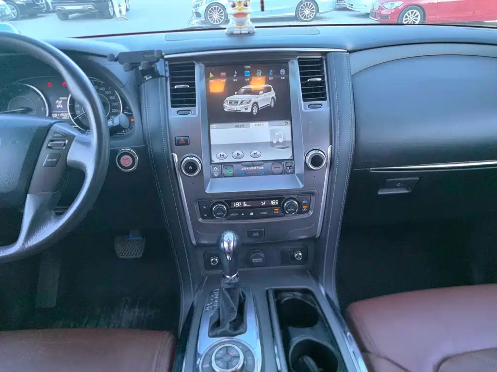Nissan Patrol — миниатюра 7