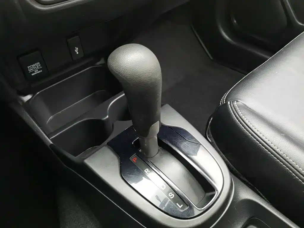 Honda Fit — миниатюра 13
