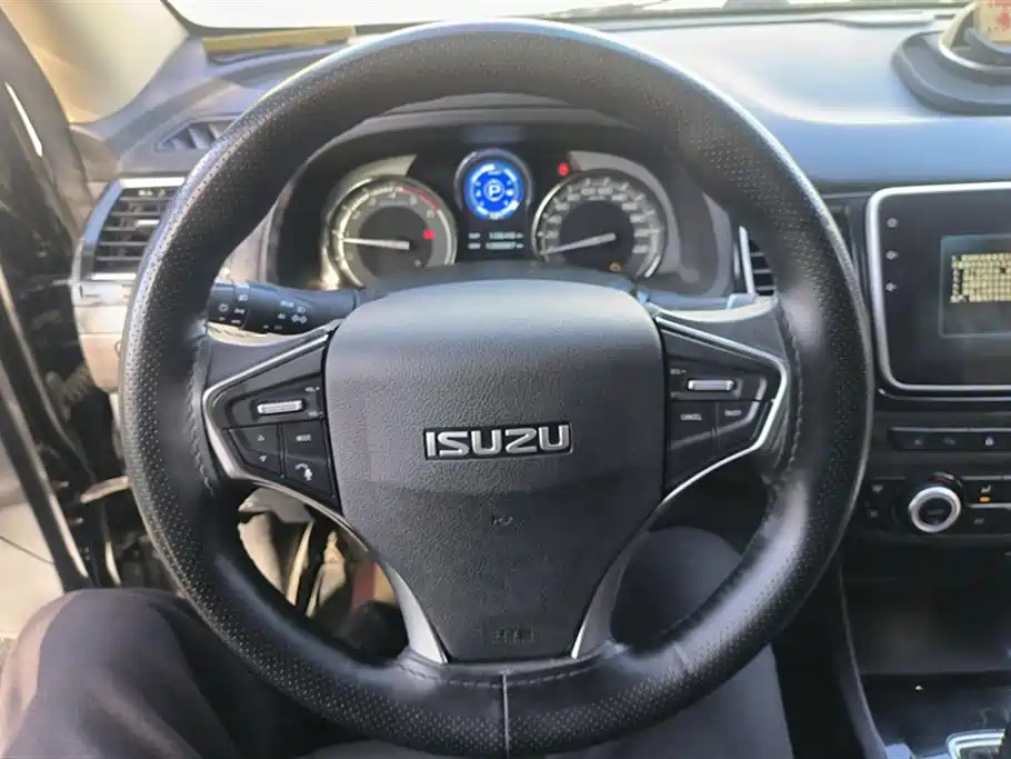 ISUZU MU X SHEPHERD RANGER