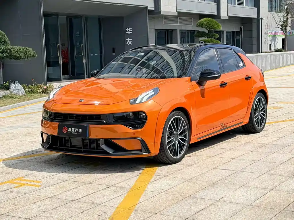 LYNK & CO. 02 HATCHBACK