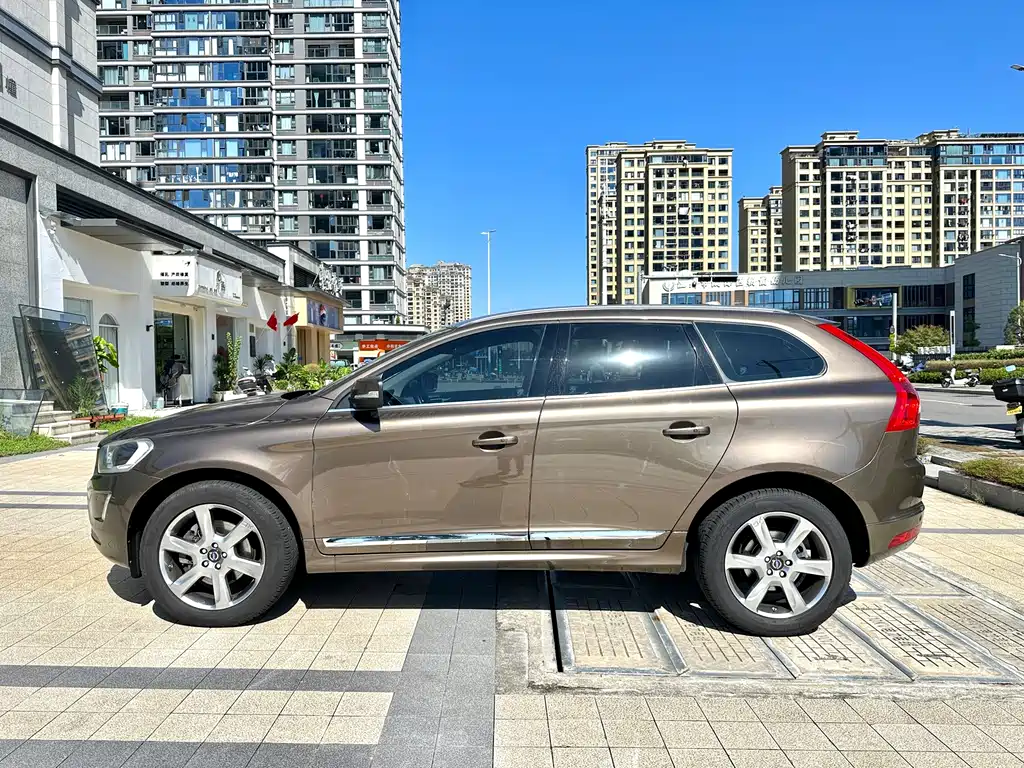 Volvo XC60 (Import) — миниатюра 4