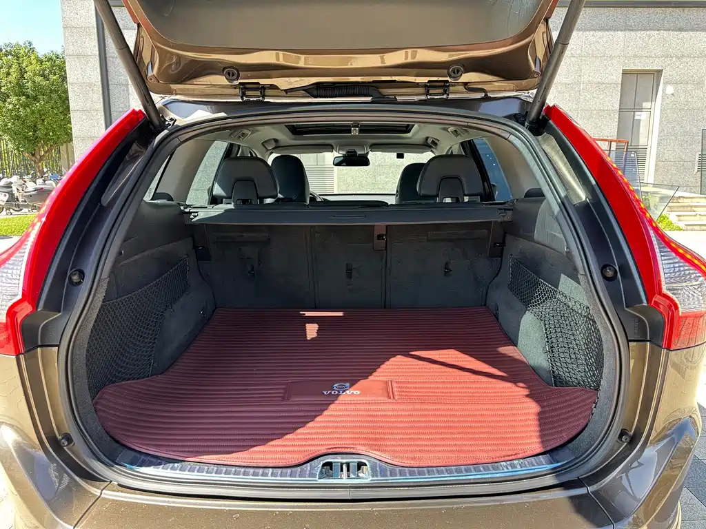Volvo XC60 (Import) — миниатюра 14