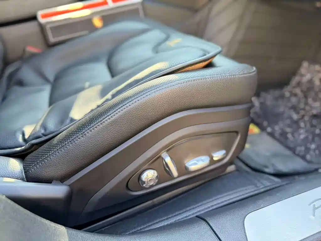 Porsche Panamera — миниатюра 7