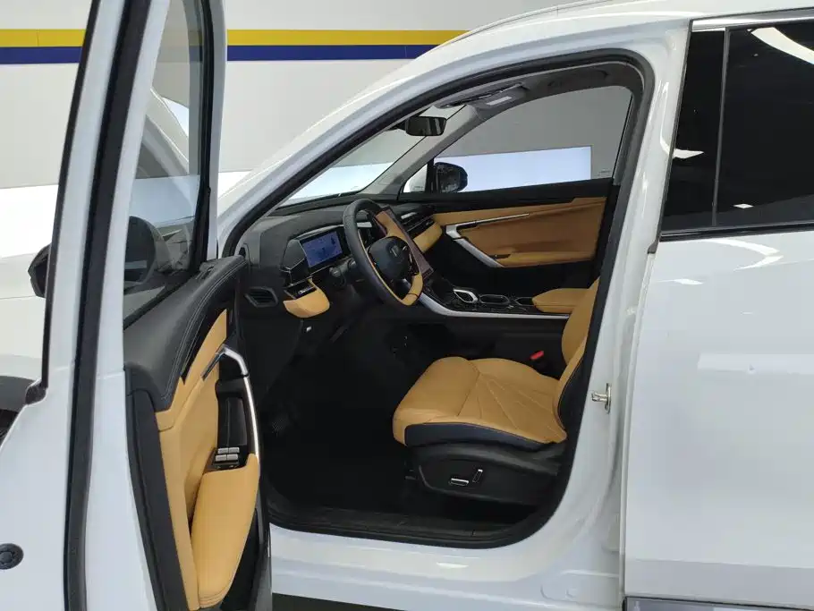 Geely Boyue L — миниатюра 9