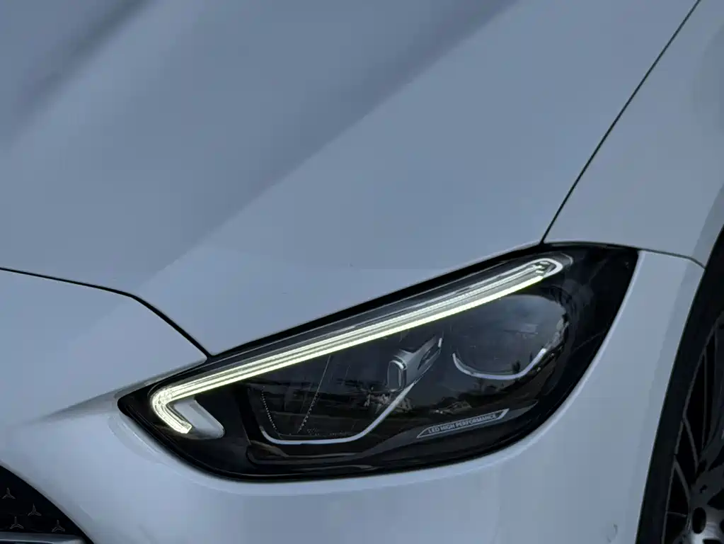 Mercedes-Benz C-Class — миниатюра 15