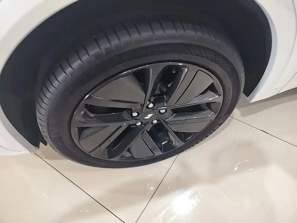 Li Auto Li L7 — миниатюра 23