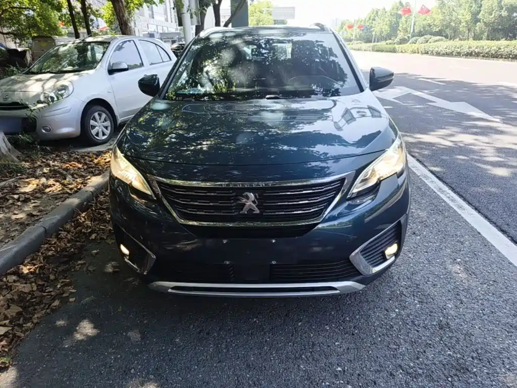 Peugeot 5008 — миниатюра 3