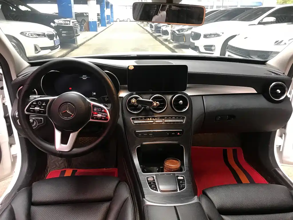 Mercedes-Benz C-Class — миниатюра 8
