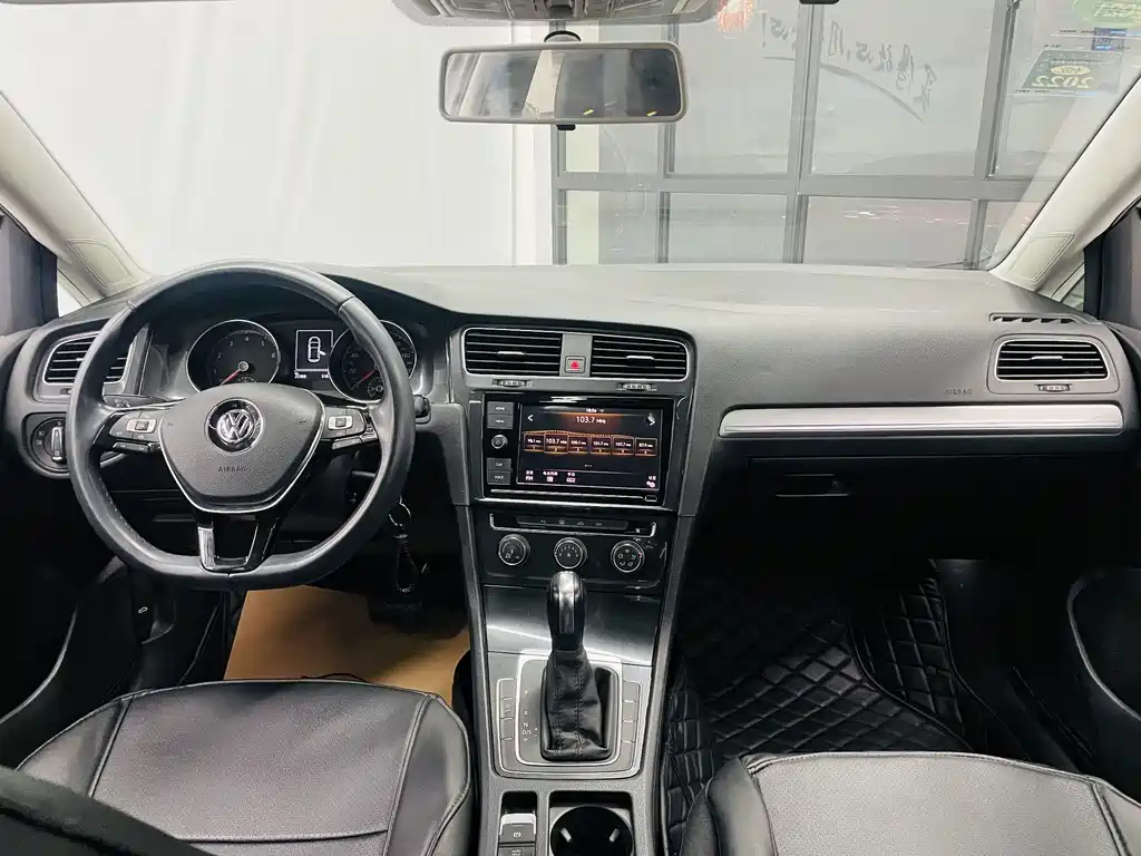 Volkswagen Golf — миниатюра 7