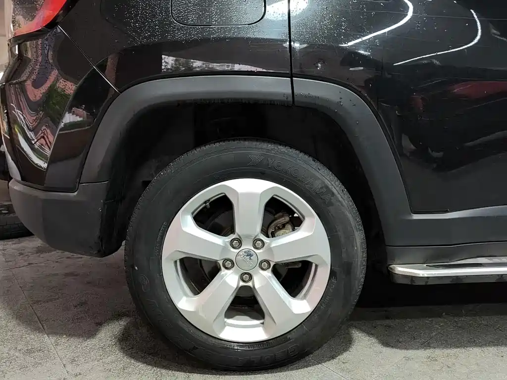 Jeep Compass — миниатюра 16
