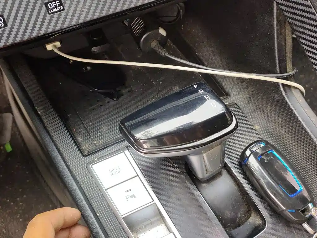 Hyundai Elantra — миниатюра 10