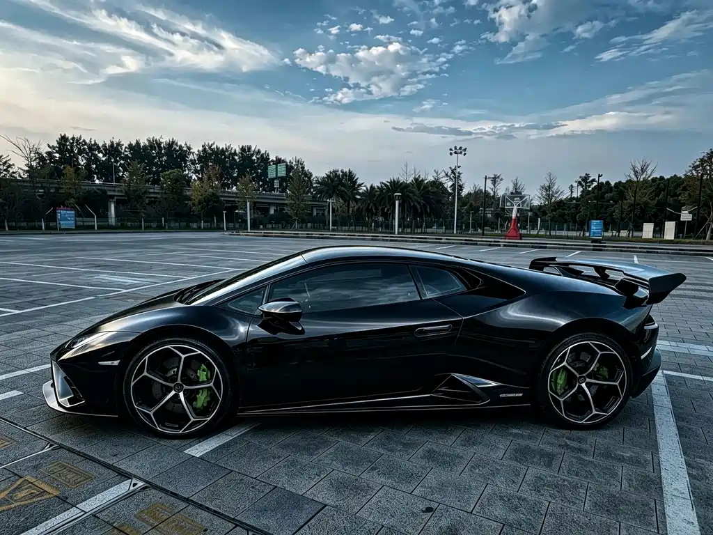 Lamborghini Huracán — миниатюра 2