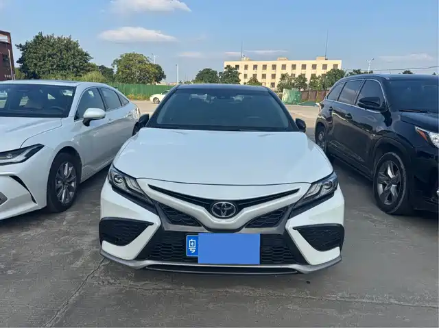 TOYOTA CAMRY 2022