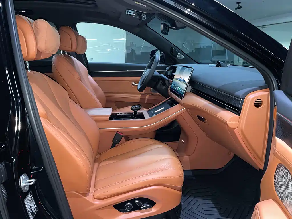 AITO ASK THE WORLD M7