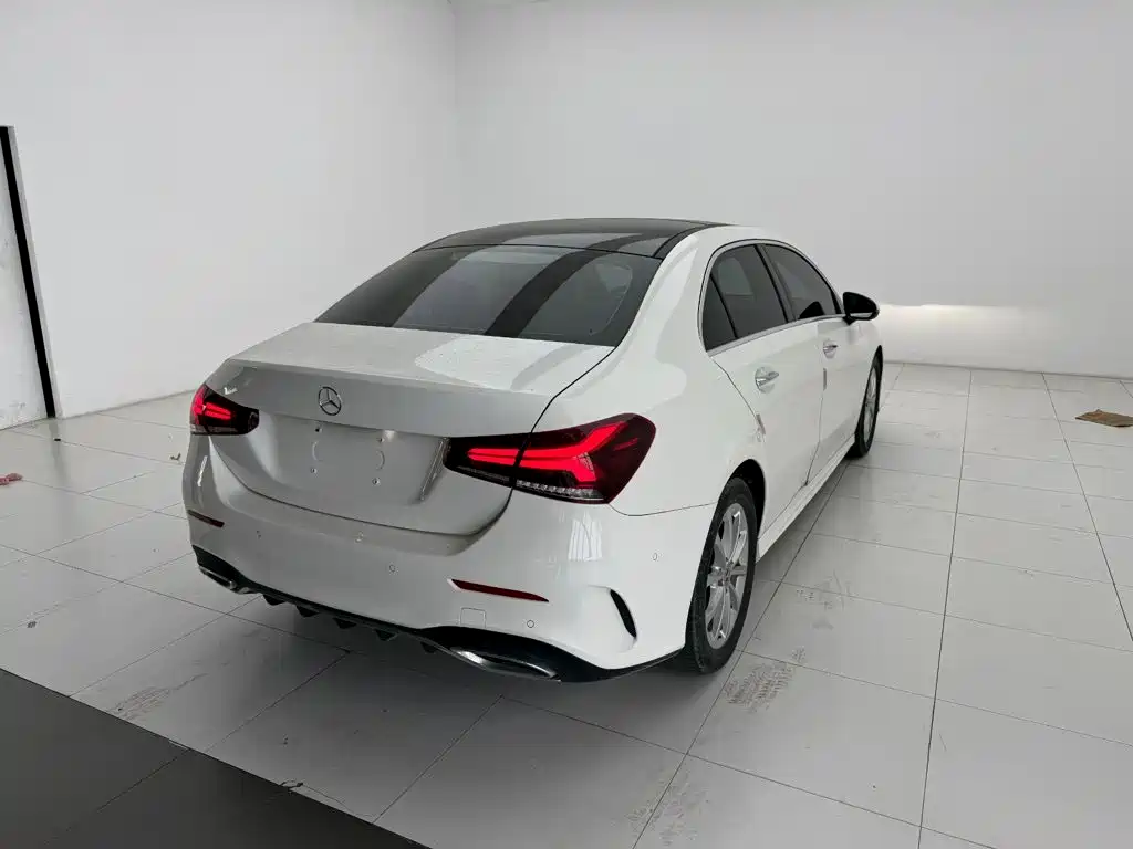 Mercedes-Benz A-Class — миниатюра 7