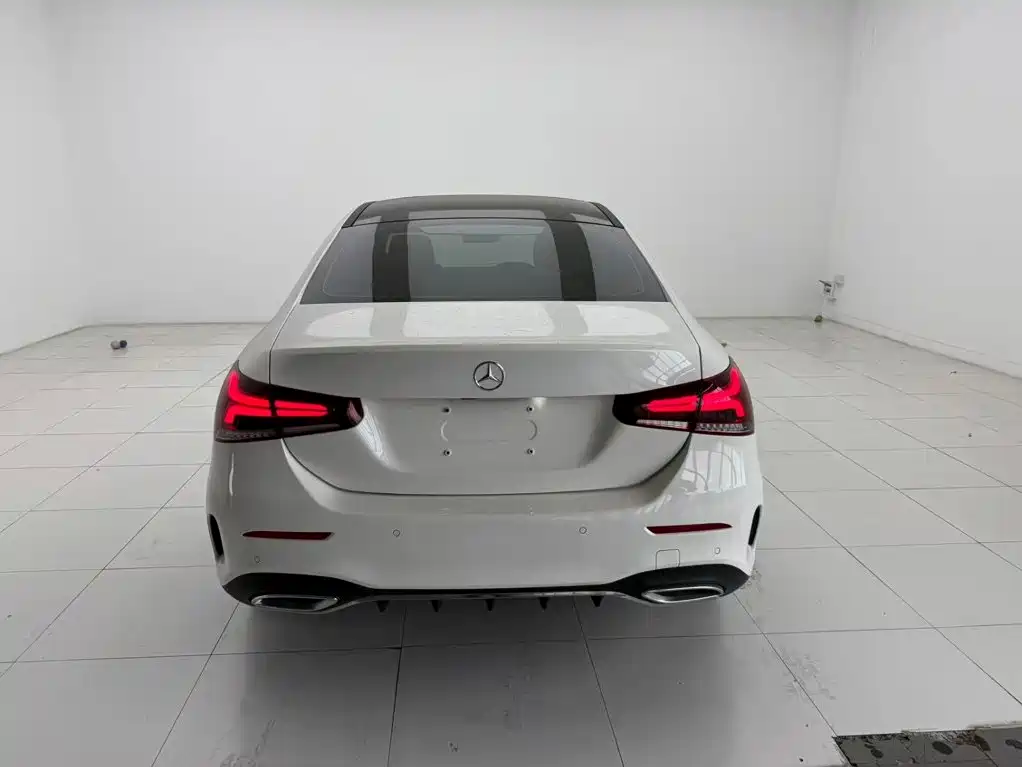 Mercedes-Benz A-Class — миниатюра 8