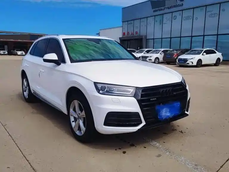 Audi Q5L — миниатюра 2