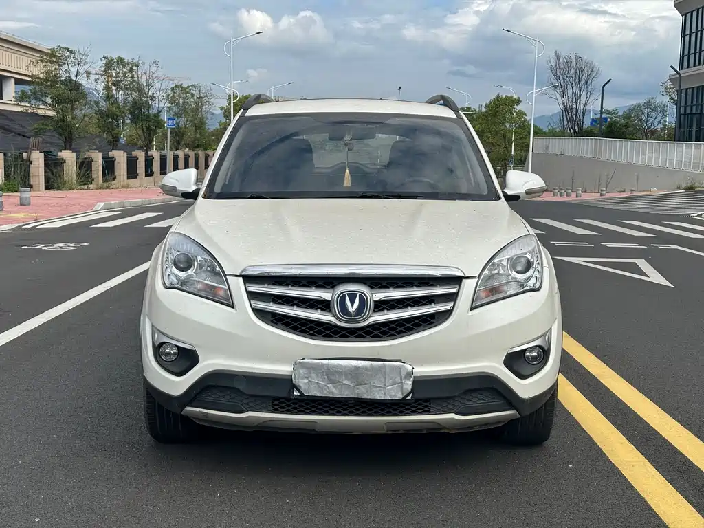 Changan CS35 — миниатюра 2