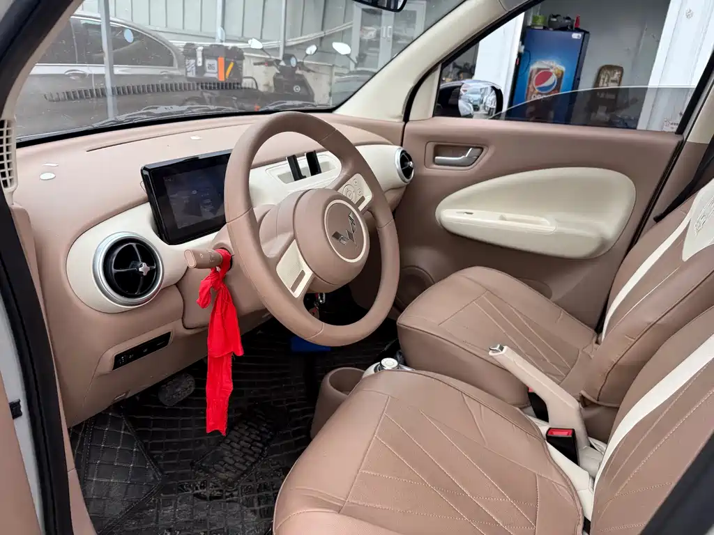 Wuling MINIEV — миниатюра 4