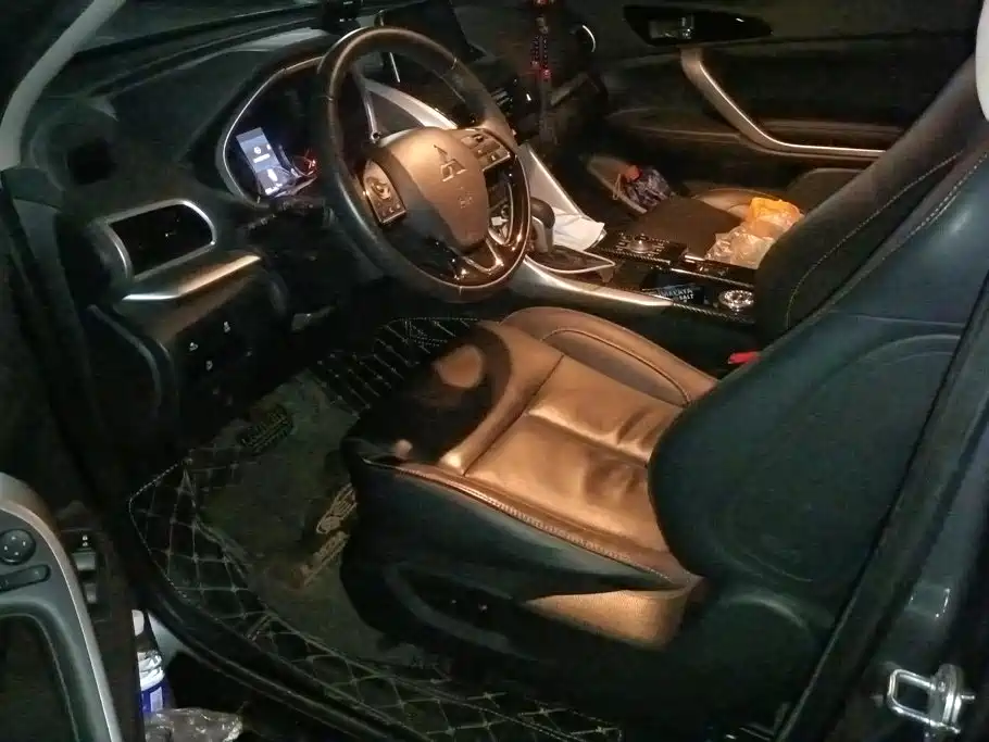 Mitsubishi Eclipse Cross — миниатюра 9