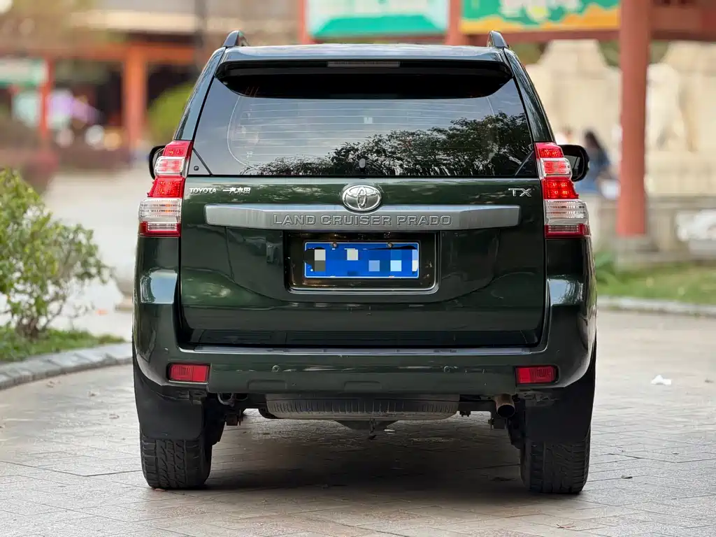 Toyota Land Cruiser Prado 2015 2.7L AT Standard