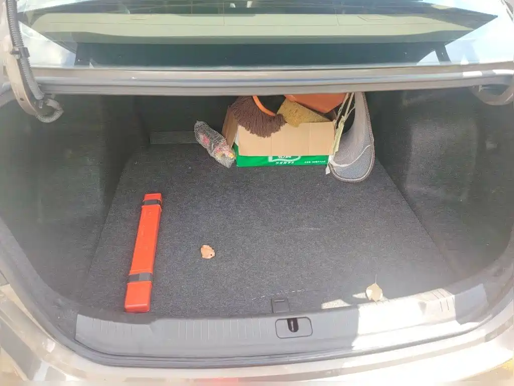 Buick Excelle — миниатюра 10