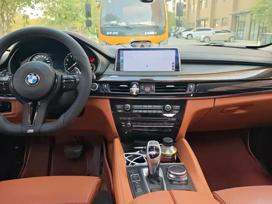 BMW X6 — миниатюра 12