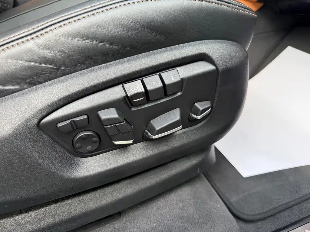 BMW X6 — миниатюра 17