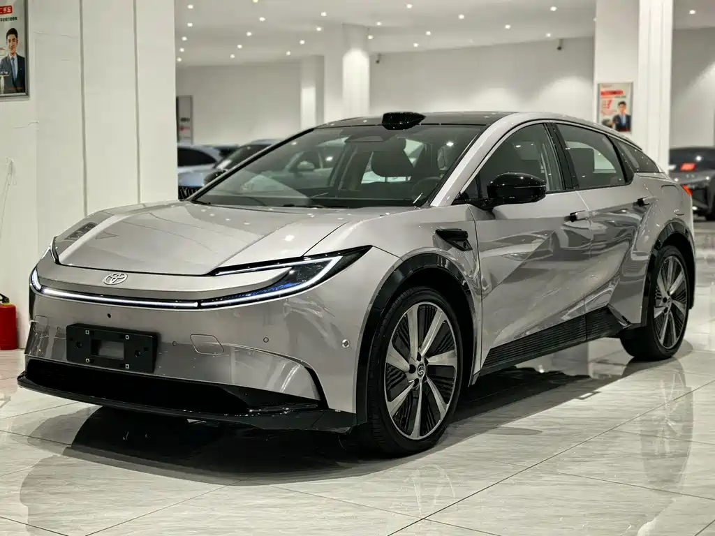Toyota bZ5