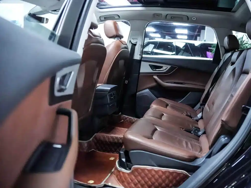 Audi Q7 — миниатюра 4
