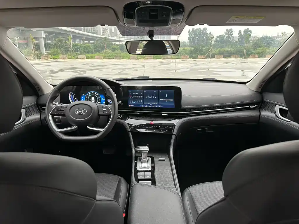 Hyundai Mistra - фото 5