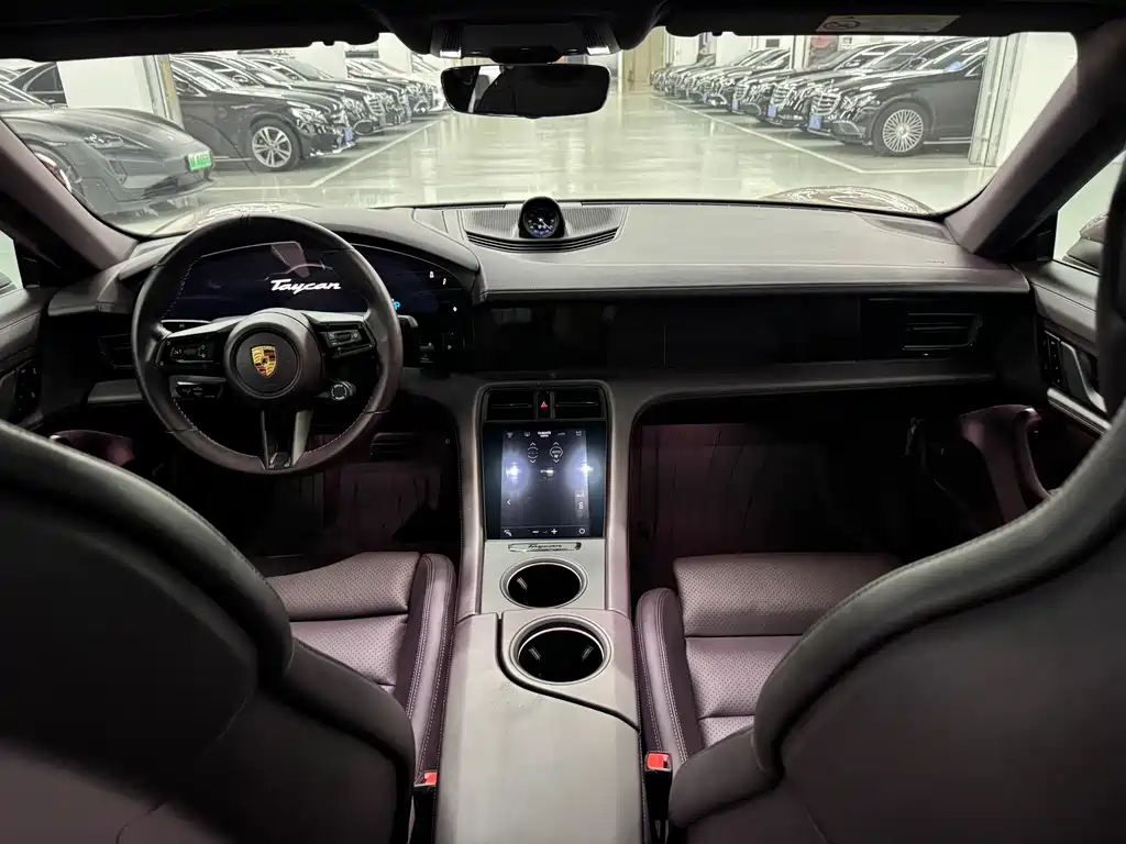 Porsche Taycan — миниатюра 14