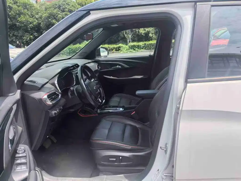 Chevrolet Tracker — миниатюра 5