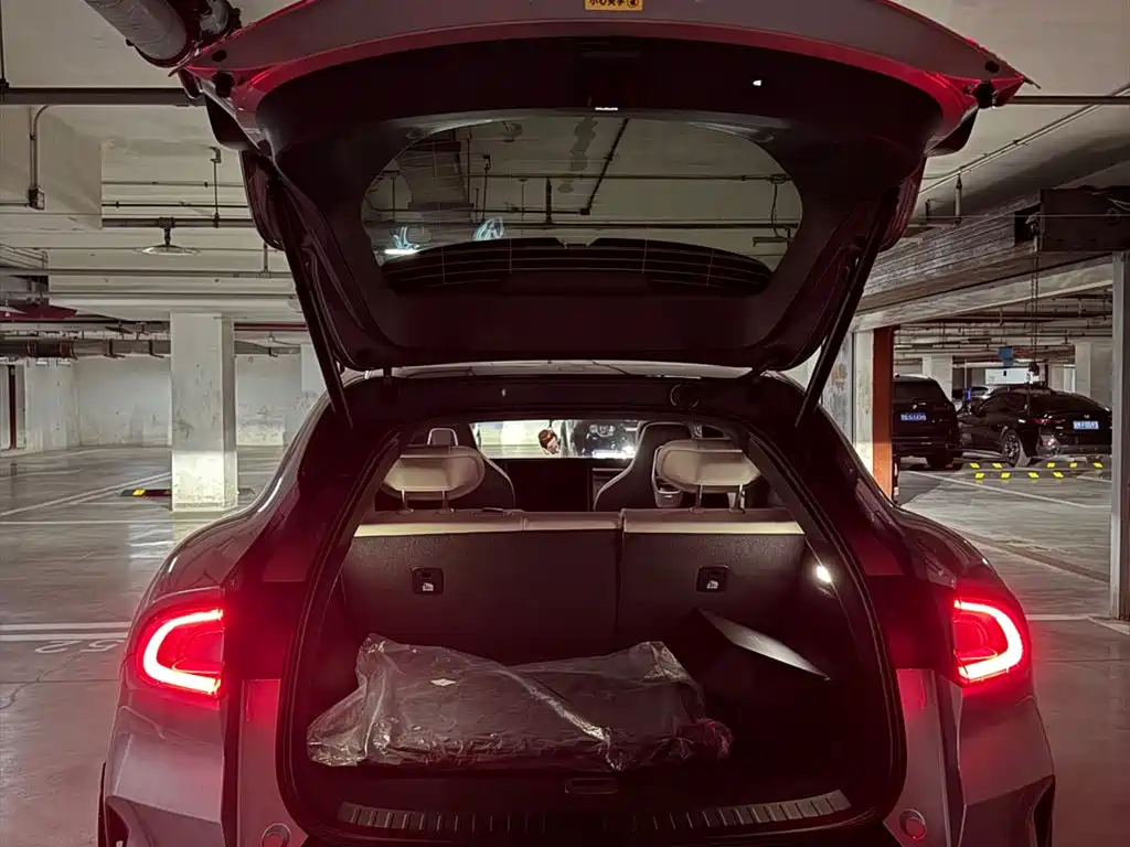 XIAOMI CAR XIAOMI YU7