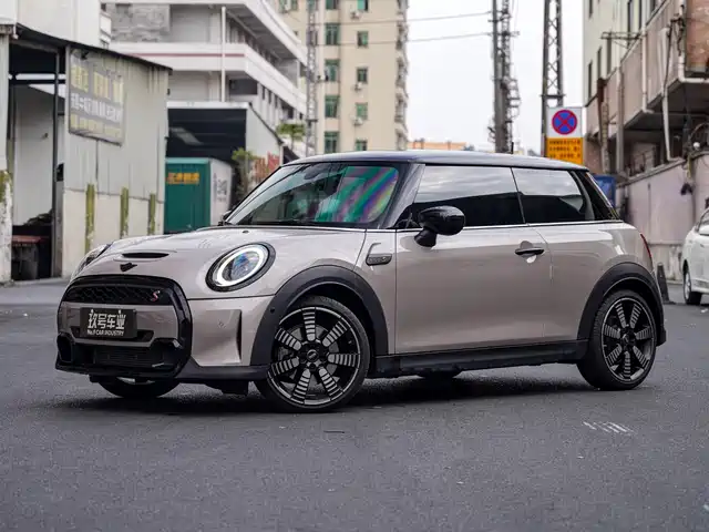 MINI 