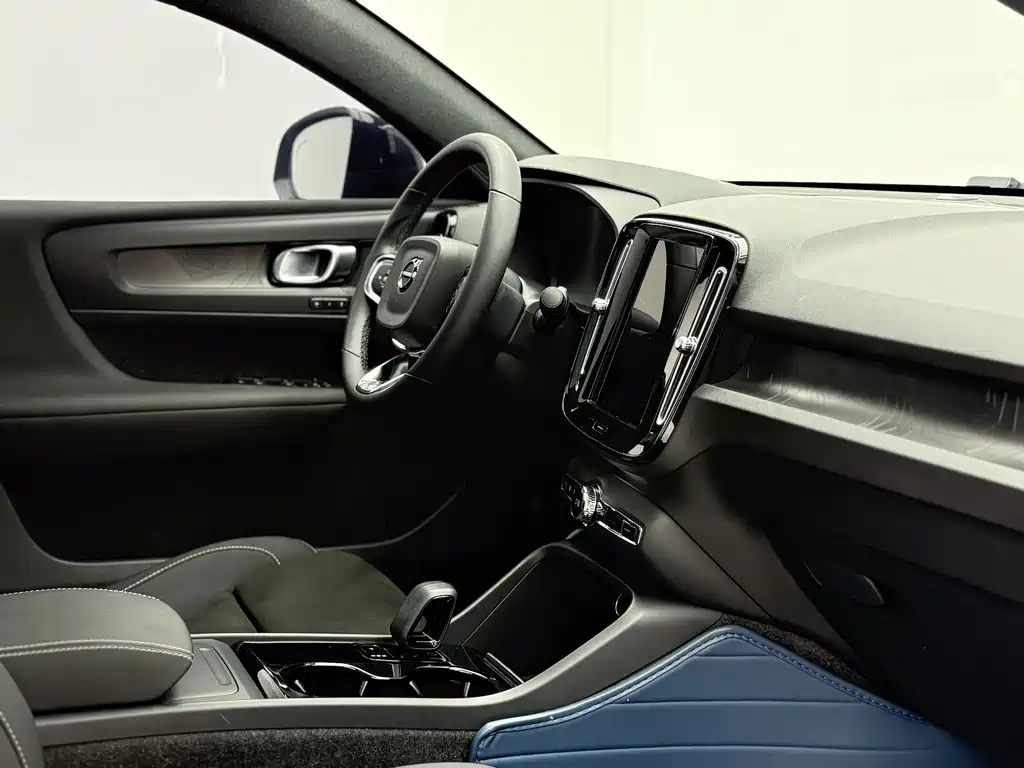 Volvo C40 — миниатюра 17