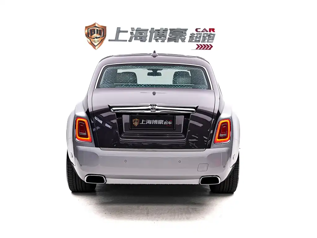 Rolls-Royce Phantom — миниатюра 4