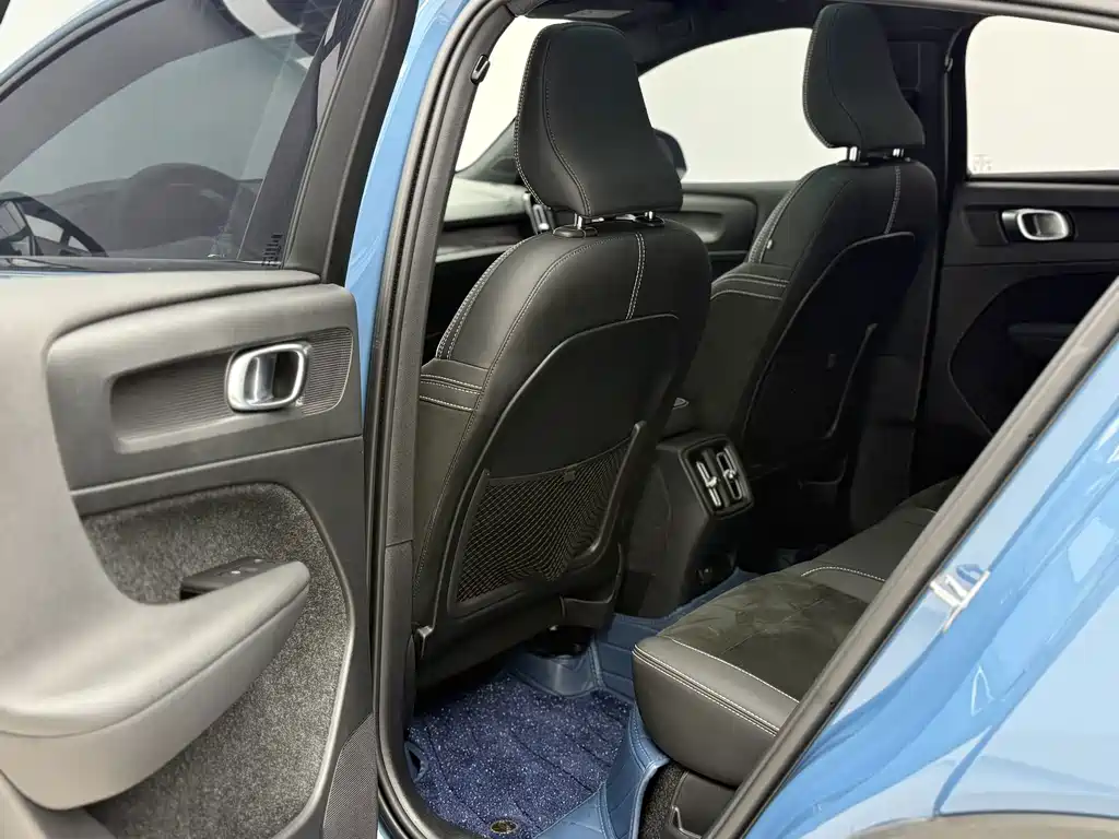 Volvo C40 — миниатюра 6
