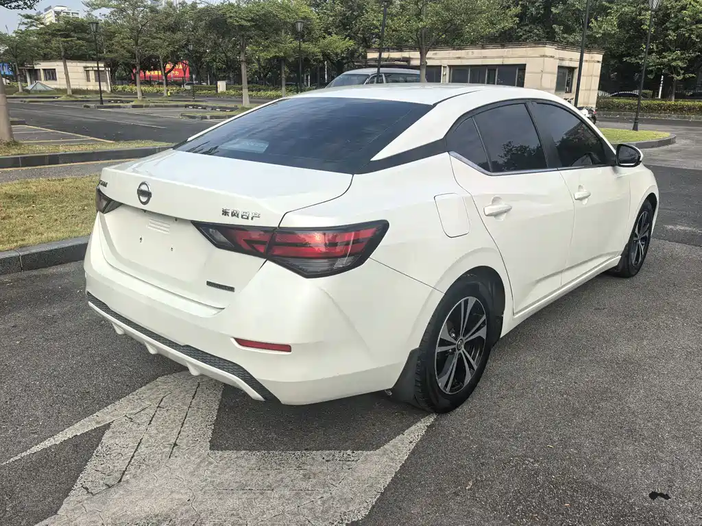 Nissan Sylphy — миниатюра 4