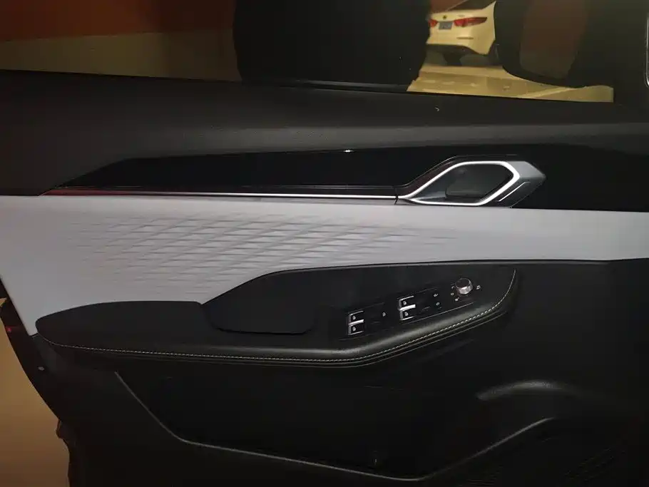 GEELY AUTOMOBILE BINYUE