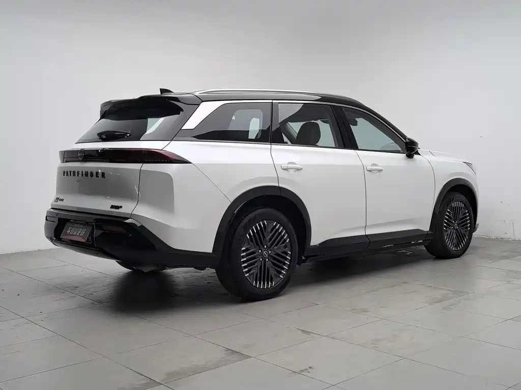 Nissan Teramont — миниатюра 2